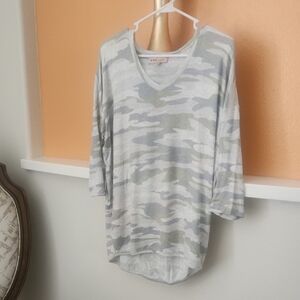 Philosophy Light Gray Knit CamouflageTop